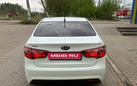 KIA Rio III рестайлинг, 2013 год, 750 000 рублей, 5 фотография