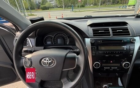 Toyota Camry, 2014 год, 1 750 000 рублей, 13 фотография