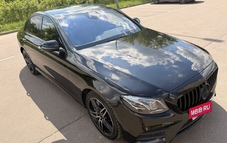 Mercedes-Benz E-Класс, 2019 год, 4 650 000 рублей, 2 фотография