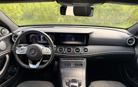 Mercedes-Benz E-Класс, 2019 год, 4 650 000 рублей, 16 фотография