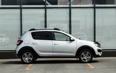 Renault Sandero II рестайлинг, 2016 год, 849 000 рублей, 8 фотография
