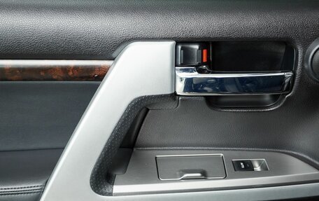 Toyota Land Cruiser 200, 2012 год, 3 697 000 рублей, 9 фотография