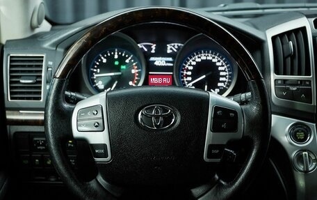 Toyota Land Cruiser 200, 2012 год, 3 697 000 рублей, 23 фотография