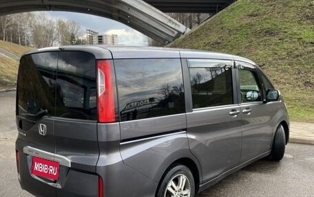 Honda Stepwgn IV, 2015 год, 1 350 000 рублей, 4 фотография