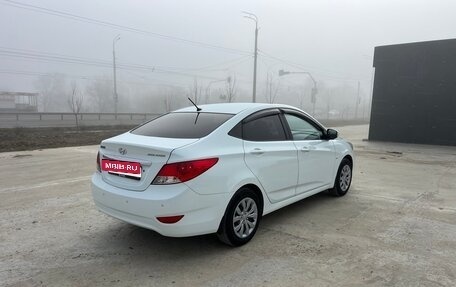 Hyundai Solaris II рестайлинг, 2012 год, 820 000 рублей, 6 фотография