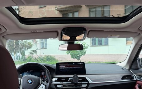 BMW 5 серия, 2022 год, 4 990 000 рублей, 8 фотография