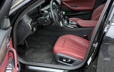 BMW 5 серия, 2022 год, 4 990 000 рублей, 12 фотография