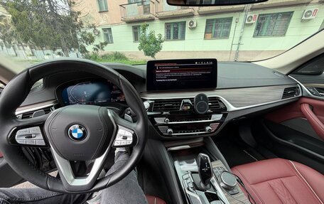 BMW 5 серия, 2022 год, 4 990 000 рублей, 18 фотография