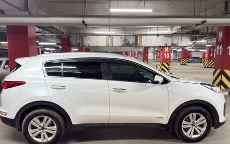 KIA Sportage IV рестайлинг, 2018 год, 1 450 000 рублей, 5 фотография