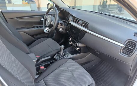 KIA Rio IV, 2018 год, 1 270 000 рублей, 13 фотография