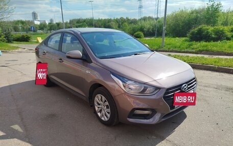 Hyundai Solaris II рестайлинг, 2018 год, 975 000 рублей, 1 фотография