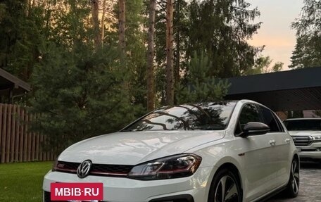 Volkswagen Golf GTI VII, 2020 год, 2 750 000 рублей, 20 фотография