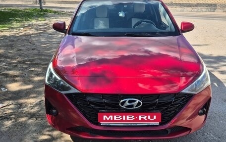 Hyundai Solaris II рестайлинг, 2021 год, 1 590 000 рублей, 10 фотография