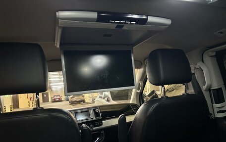 Volkswagen Multivan T6 рестайлинг, 2015 год, 3 000 000 рублей, 8 фотография