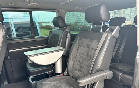 Volkswagen Multivan T6 рестайлинг, 2015 год, 3 000 000 рублей, 17 фотография