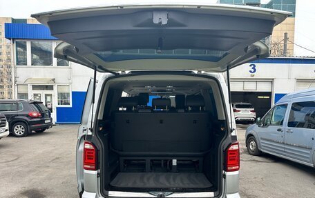 Volkswagen Multivan T6 рестайлинг, 2015 год, 3 000 000 рублей, 15 фотография