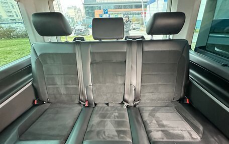 Volkswagen Multivan T6 рестайлинг, 2015 год, 3 000 000 рублей, 16 фотография