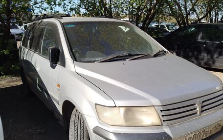Mitsubishi Chariot III, 1998 год, 300 000 рублей, 2 фотография