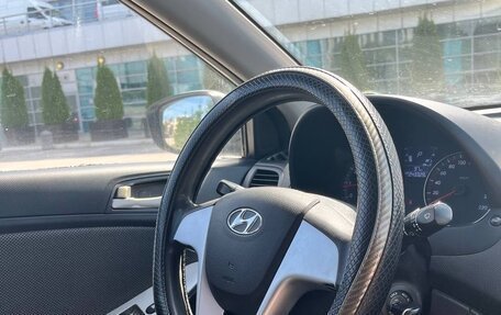 Hyundai Solaris II рестайлинг, 2011 год, 615 000 рублей, 5 фотография