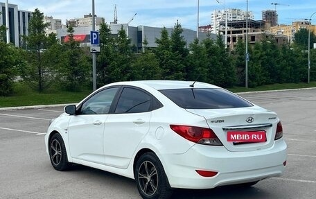 Hyundai Solaris II рестайлинг, 2011 год, 615 000 рублей, 4 фотография