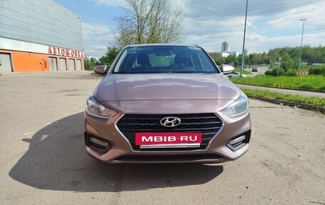Hyundai Solaris II рестайлинг, 2018 год, 975 000 рублей, 2 фотография