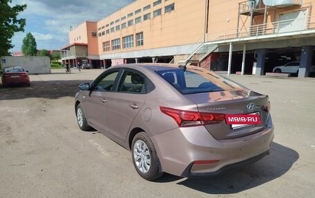 Hyundai Solaris II рестайлинг, 2018 год, 975 000 рублей, 4 фотография