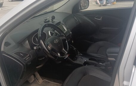 Hyundai ix35 I рестайлинг, 2013 год, 1 050 000 рублей, 17 фотография