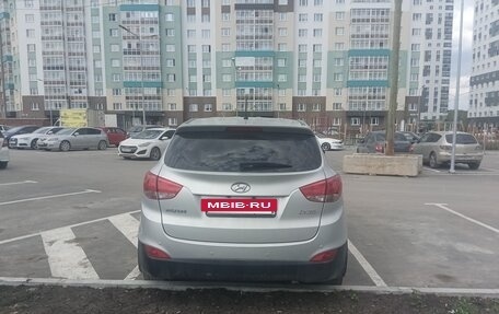 Hyundai ix35 I рестайлинг, 2013 год, 1 050 000 рублей, 4 фотография