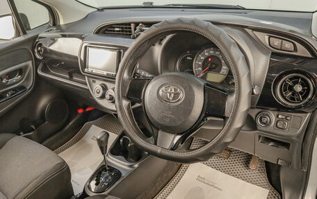 Toyota Vitz, 2019 год, 1 179 000 рублей, 8 фотография