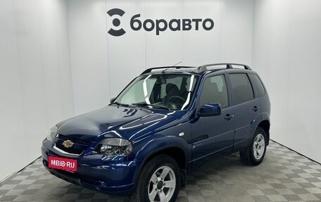 Chevrolet Niva I рестайлинг, 2019 год, 810 000 рублей, 1 фотография