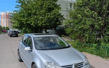 Volkswagen Golf V, 2006 год, 500 000 рублей, 1 фотография