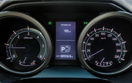 Toyota Land Cruiser Prado 150 рестайлинг 2, 2012 год, 2 198 000 рублей, 12 фотография