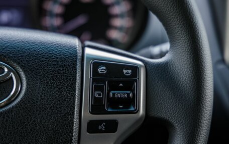 Toyota Land Cruiser Prado 150 рестайлинг 2, 2012 год, 2 198 000 рублей, 18 фотография