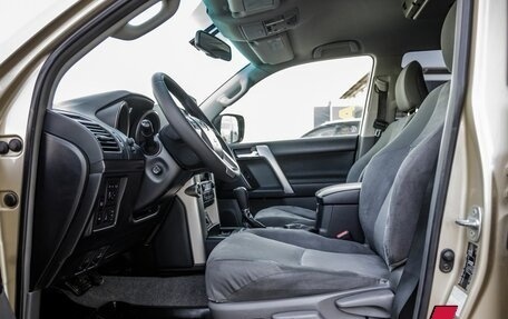 Toyota Land Cruiser Prado 150 рестайлинг 2, 2012 год, 2 198 000 рублей, 35 фотография