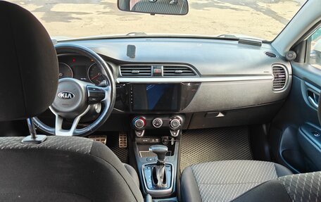 KIA Rio IV, 2018 год, 1 250 000 рублей, 5 фотография