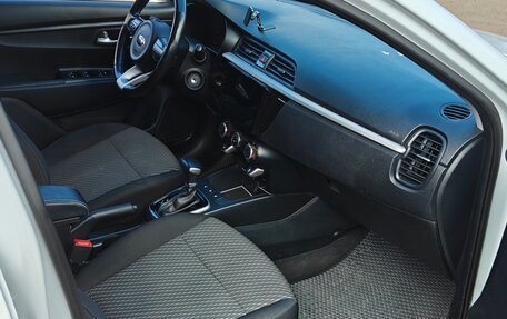 KIA Rio IV, 2018 год, 1 250 000 рублей, 9 фотография