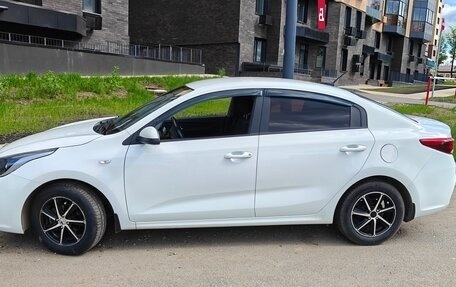 KIA Rio IV, 2018 год, 1 250 000 рублей, 11 фотография