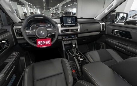 Mitsubishi L200, 2025 год, 5 400 000 рублей, 7 фотография