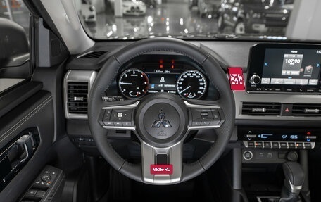Mitsubishi L200, 2025 год, 5 400 000 рублей, 10 фотография