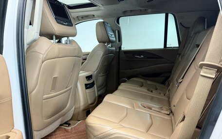 Cadillac Escalade IV, 2015 год, 3 849 000 рублей, 12 фотография