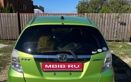 Honda Fit III, 2010 год, 690 000 рублей, 4 фотография