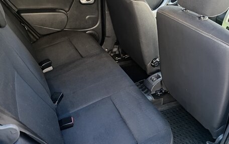 Renault Sandero I, 2013 год, 650 000 рублей, 2 фотография