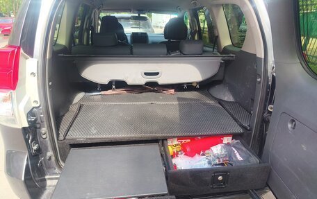 Toyota Land Cruiser Prado 150 рестайлинг 2, 2012 год, 3 650 000 рублей, 7 фотография