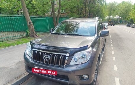 Toyota Land Cruiser Prado 150 рестайлинг 2, 2012 год, 3 650 000 рублей, 3 фотография