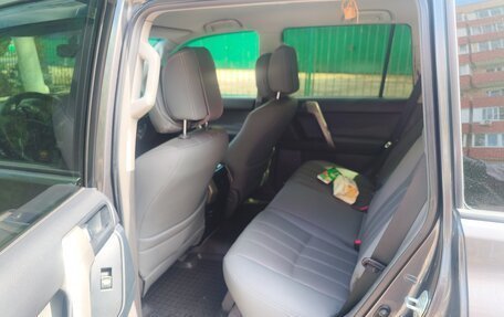 Toyota Land Cruiser Prado 150 рестайлинг 2, 2012 год, 3 650 000 рублей, 8 фотография