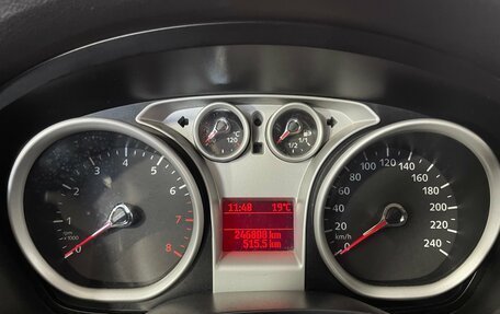 Ford Focus II рестайлинг, 2011 год, 609 000 рублей, 13 фотография