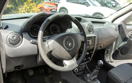 Renault Duster I рестайлинг, 2014 год, 998 000 рублей, 17 фотография