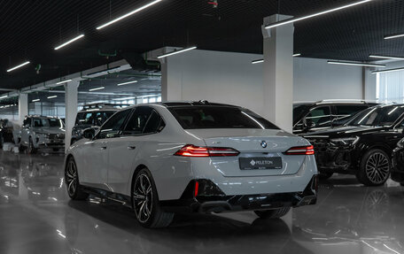 BMW 5 серия, 2023 год, 7 950 000 рублей, 4 фотография