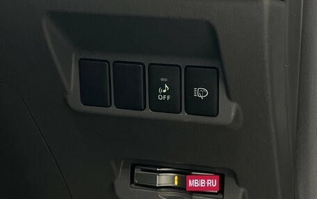 Toyota Prius Alpha I (ZVW40/41), 2011 год, 1 227 000 рублей, 13 фотография