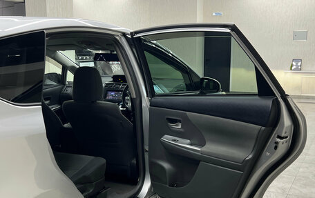 Toyota Prius Alpha I (ZVW40/41), 2011 год, 1 227 000 рублей, 16 фотография